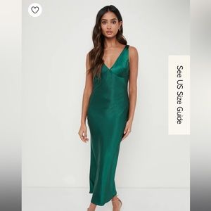 Piper Midi Dress in Emerald Green